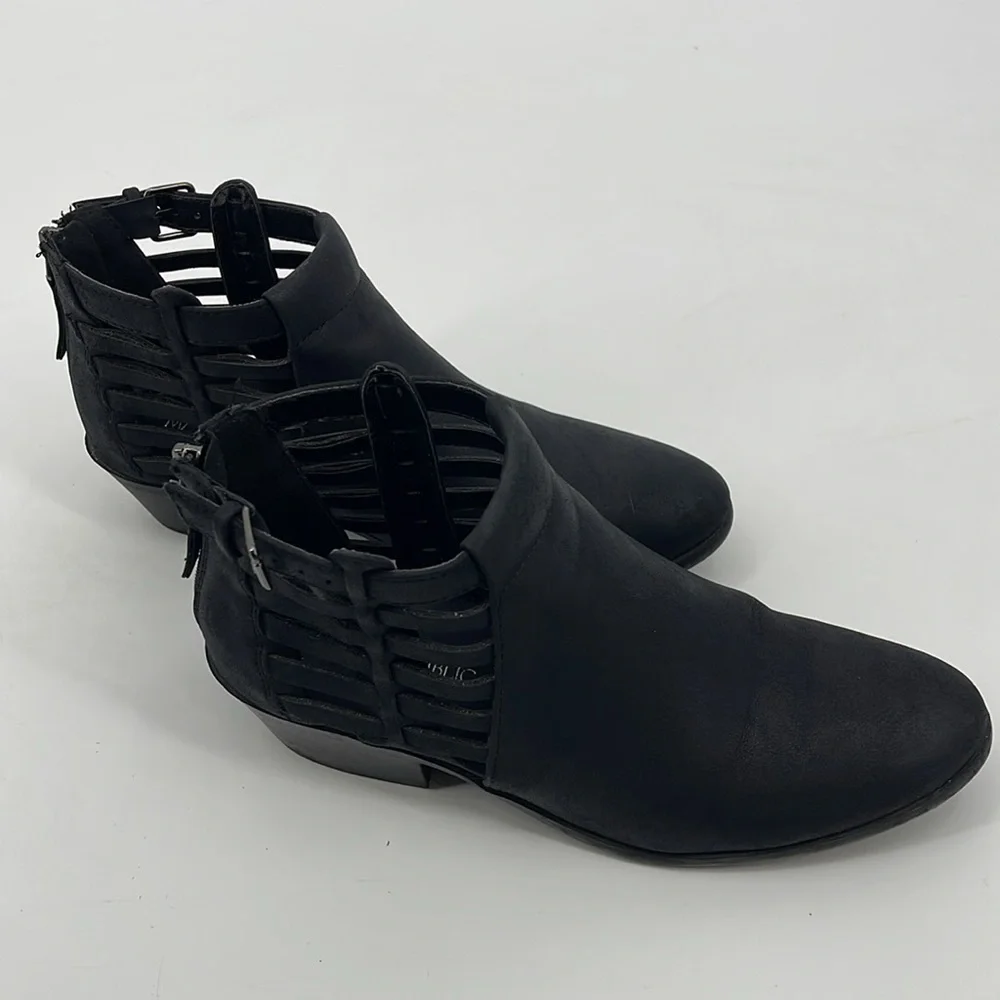 MARCOREPUBLIC WOMENS BOOTIES, SIZE 7 ,LIKE NEW PREOWNED CONDITION. BLACK